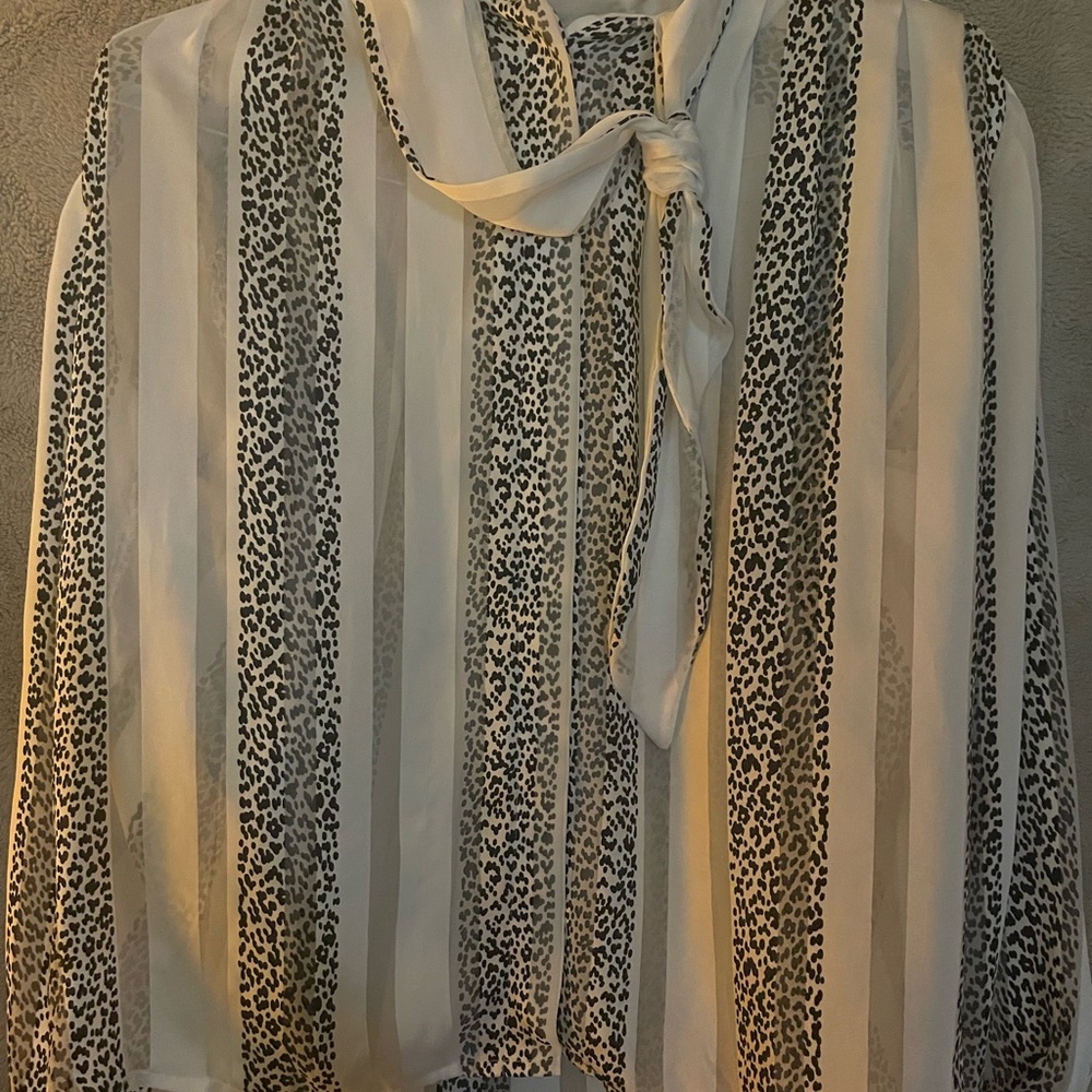 VTG Blouse Size S/M